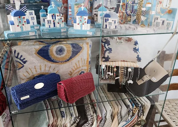 Kato Yialos パロス島